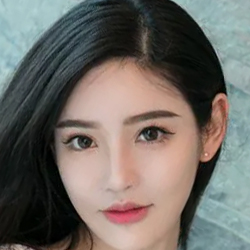 何晨曦