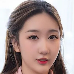 江真真